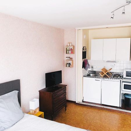 Paisible Studio Avec Agreable Loggia 2 Mn Du Centre Apartman Aix-les-Bains Kültér fotó