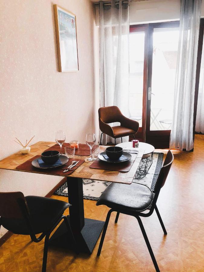 Paisible Studio Avec Agreable Loggia 2 Mn Du Centre Apartman Aix-les-Bains Kültér fotó